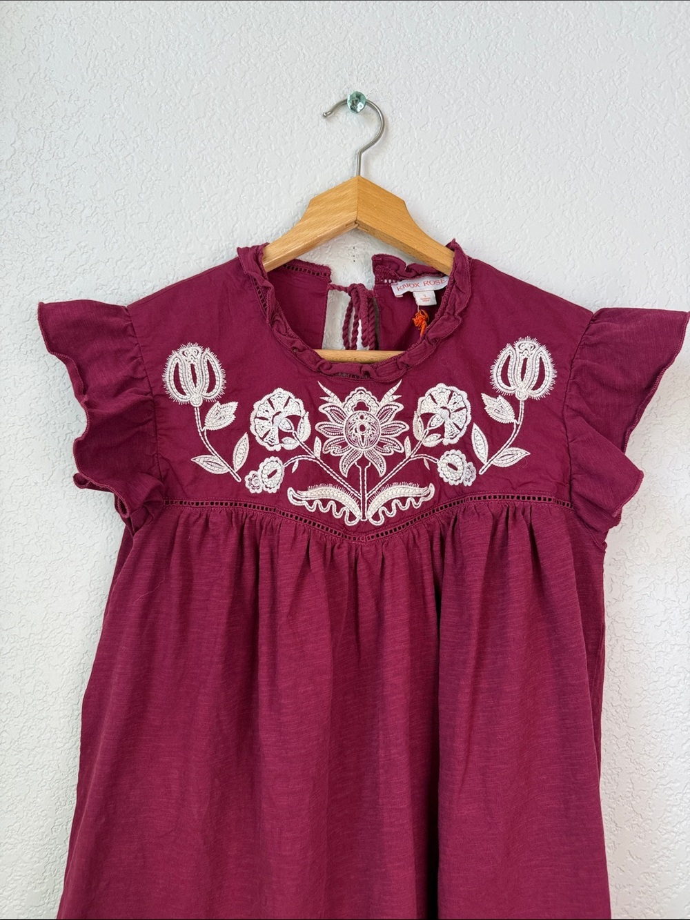 Knox Rose Blouse Floral Embroidery Red Burgundy and Cream size Medium - Picture 3 of 11